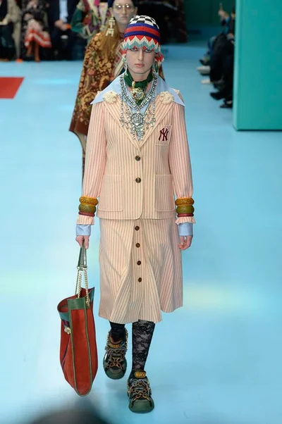 Look 69